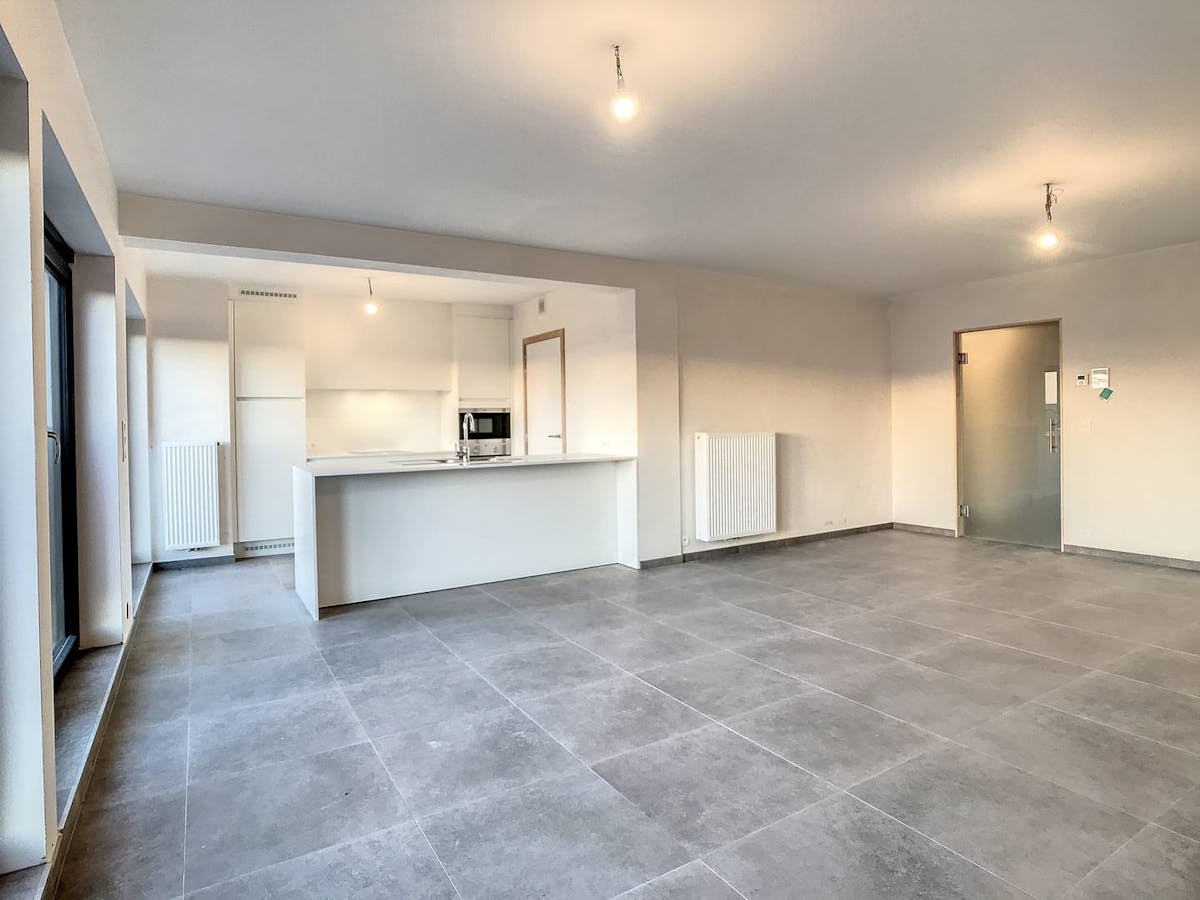 Renovated, energy-efficient 3-bedroom apartment in Ypres - photo 5