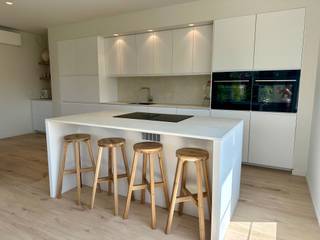 In een rustige en gegeerde woonomgeving te Mortsel bevindt zich dit instapklare, lichtrijke appartement dat uitblinkt in ruimte, comfort...