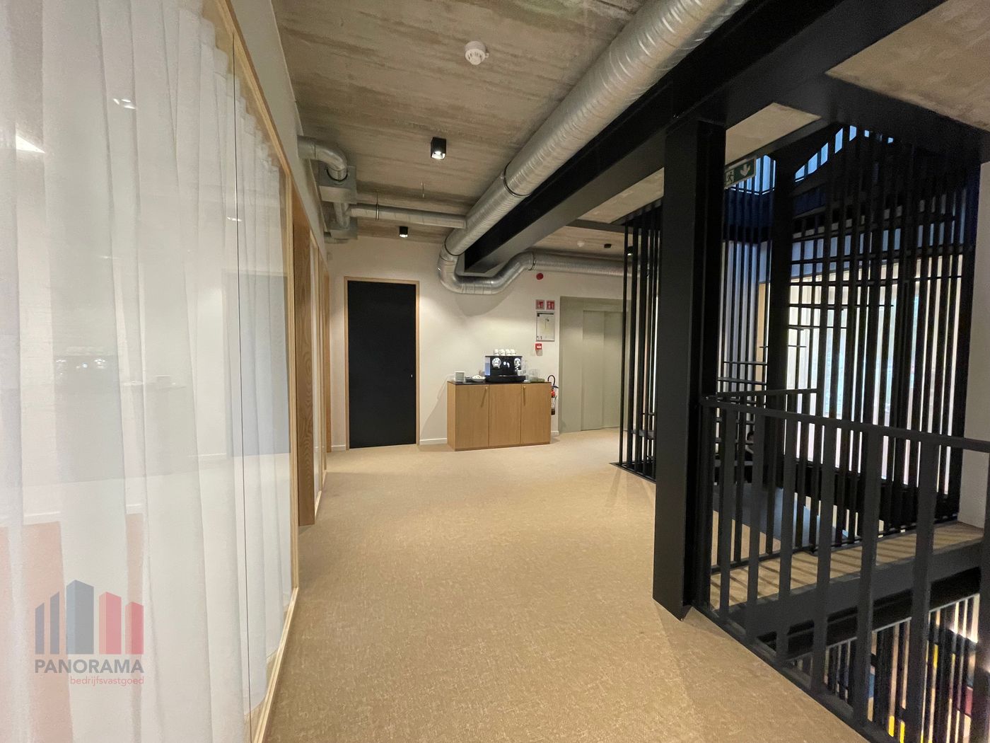364 m² kantoorruimte nabij de E40 - foto 5
