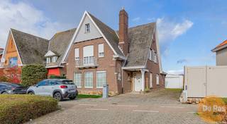 LEDE - Deze verzorgde en robuuste open bebouwing met achterliggend bijgebouw kan u vinden in een doodlopende straat, op een prachtige en leuke...