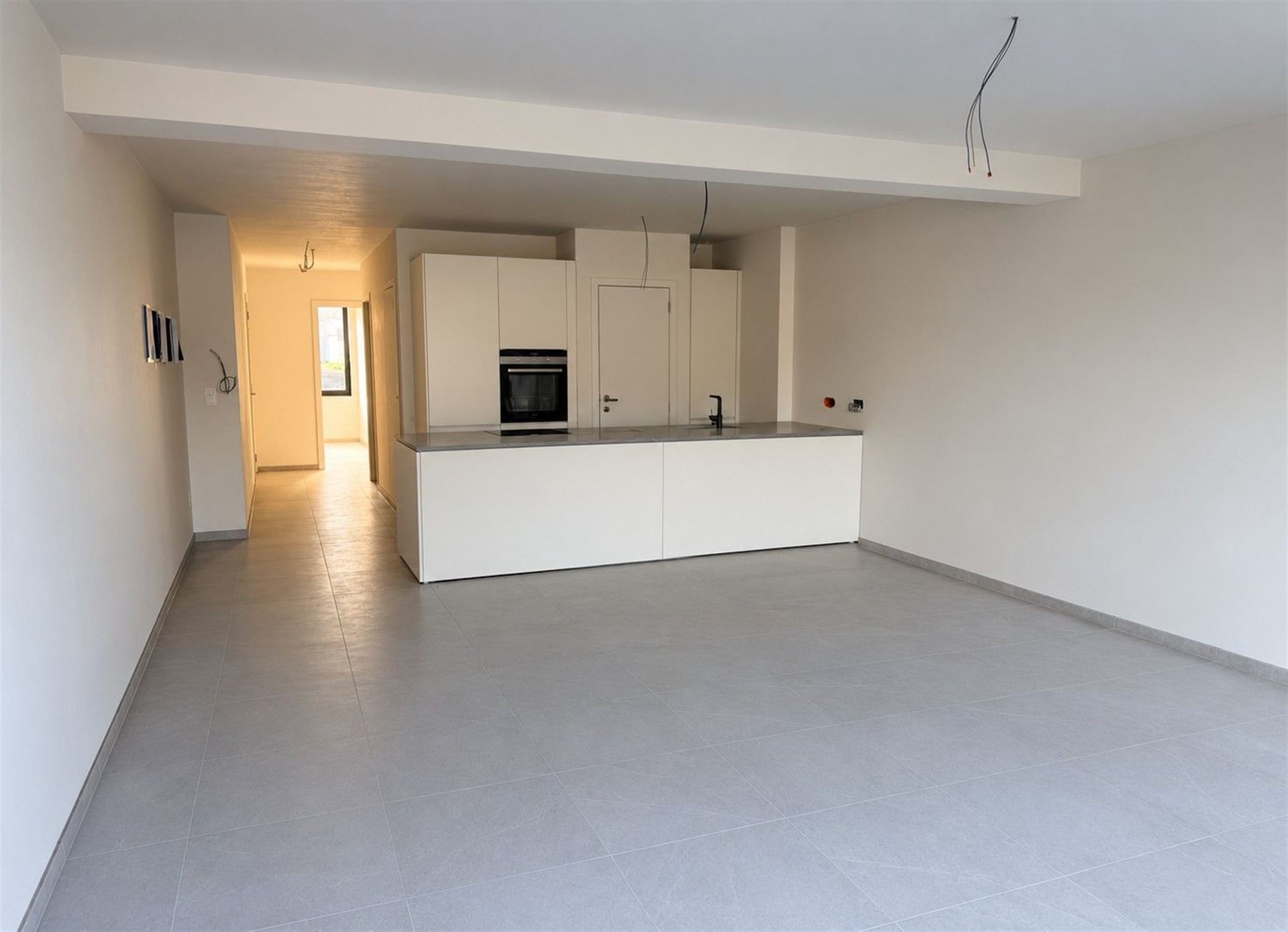 Gelijkvloersappartement met 2 slaapkamers - foto 4