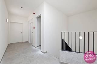 KOOP NIEUW ZONDER BTW - APPARTEMENT 1 of 2 SLK + ZONNIG TERRAS + RUIME KELDER IN MOOI RENOVATIEPROJECT CENTRUM STADZeer grondig gerenoveerd gebouw,...