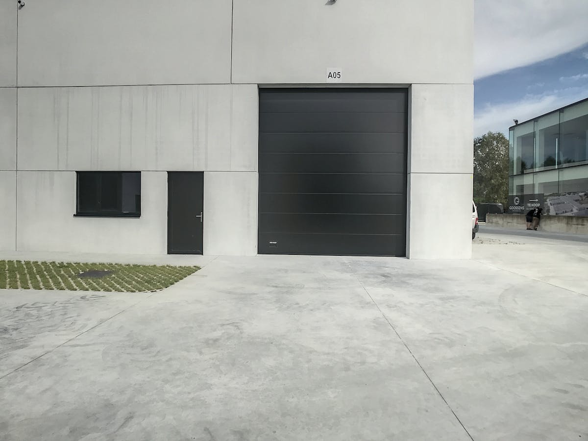 Unité PME d'environ 225 m² à vendre à Beveren-Leie - photo 1