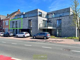 Quasi nieuwbouw appartement op wandelafstand van het stadscentrum van Ronse, met alle nodige voorzieningen en een vlotte bereikbaarheid...