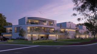 <p><span>Residentie Helios is een exclusief nieuwbouwproject gelegen aan de Omleiding 101-105 in Herent. Het project bestaat uit 18 moderne appartementen, variërend van 1- tot 3-slaapkamerindelingen, met oppervlakten tussen 70 en 120 m².</span></p><p><span> </span></p><p><span>Wonen in stijl en comfort</span></p><p><span>Residentie Helios biedt 18 exclusieve appartementen met een moderne architectuur en hoogwaardige afwerking. Dankzij de grote raampartijen geniet je van een overvloed aan natuurlijk licht en een prachtig uitzicht op het groene binnenpark.</span></p><p><span> </span></p><p><span>Variatie aan indeling</span></p><p><span>Binnen dit project heb je keuze tussen één- twee- en drieslaapkamerappartementen variërende tussen 70 en 120 m².</span></p><p><span> </span></p><p><span>Groene oase met alle comfort</span></p><ul><li><span>Grote terrassen</span><span> voor optimaal buitenleven met uitzicht op eigen privépark</span></li><li><span>Vloerverwarming </span><span>voor een aangenaam binnenklimaat</span></li><li><span>Warmtepomp met zonnepanelen </span><span>voor ultieme energiezuinigheid</span></li><li><span>Ventilatie D </span><span>voor een gezond binnenklimaat </span></li></ul><p><span> </span></p><p><span>Ondergrondse parkeergelegenheid en fietsenstalling</span></p><p><span>De residentie beschikt over een ondergrondse kelder met autostaanplaatsen en privébergingen. Daarnaast zijn er ruime fietsenstallingen, zowel op de gelijkvloerse verdieping als in de kelder, geschikt voor zowel gewone fietsen als bakfietsen.</span></p><p><span> </span></p><p><span>Centrale ligging</span></p><p><span>Residentie Helios is ideaal gelegen in Herent, met uitstekende verbindingen naar Leuven en Brussel. Winkels, scholen en openbaar vervoer bevinden zich op korte afstand, waardoor het project perfect bereikbaar is.</span></p><p><span> </span></p><p><span>Wenst u meer informatie omtrent dit project? Neem gerust contact met ons op via 089.50.35.85 of via maarten@immopa.be!</span></p><p><span> </span></p><p><span> </span></p>