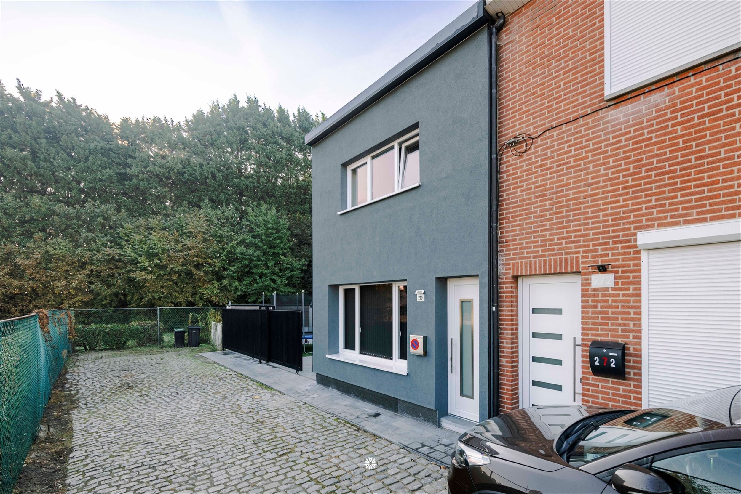 Tot in de puntjes gerenoveerde woning in Burcht - foto 1