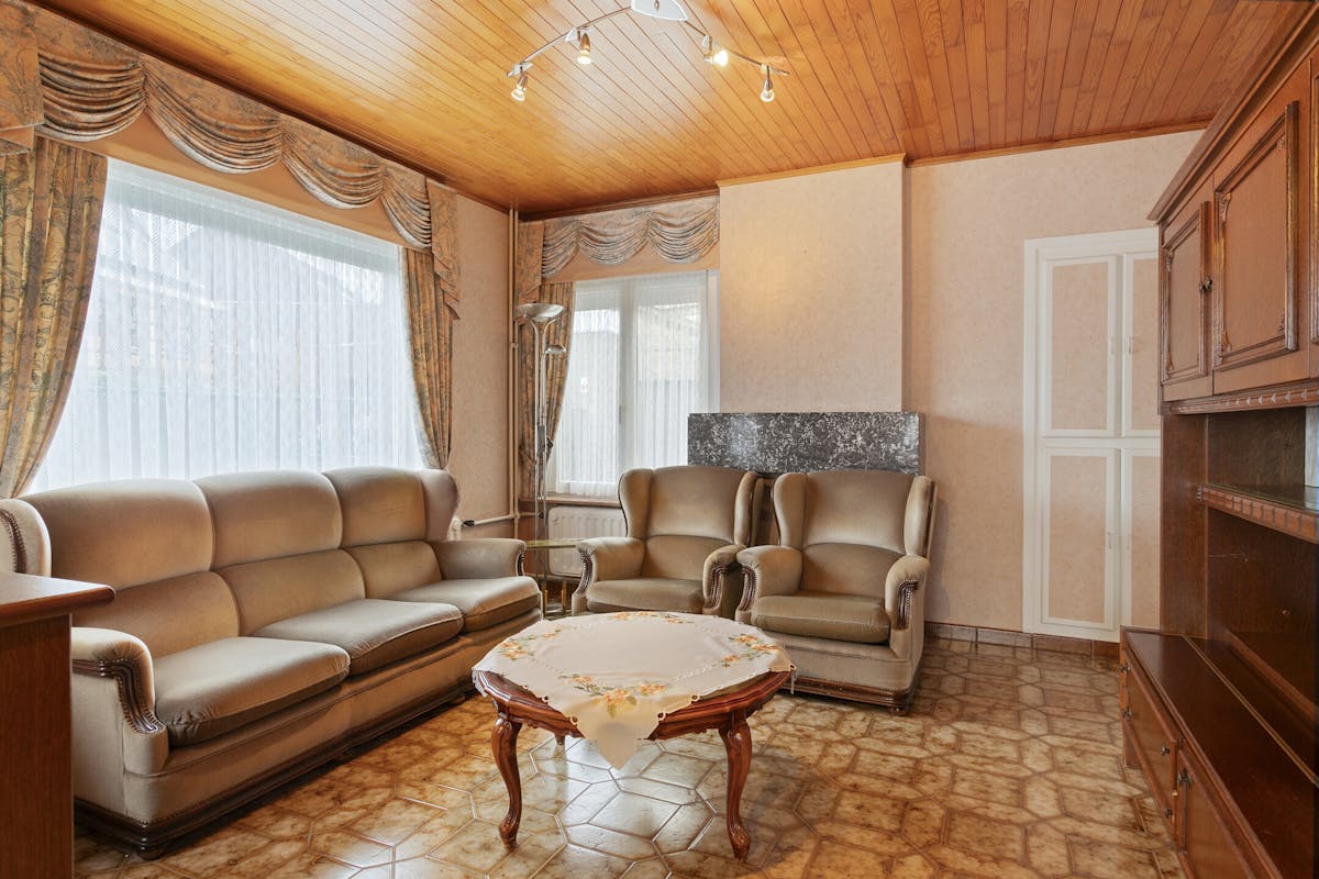 Op te frissen huis op toplocatie te koop in Sint-Michiels - foto 3