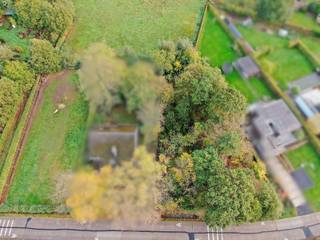 In het prachtige landelijke Opdorp, deelgemeente van Buggenhout kan u deze prachtige bouwgrond terugvinden volledig omgeven door groen en rust.De...