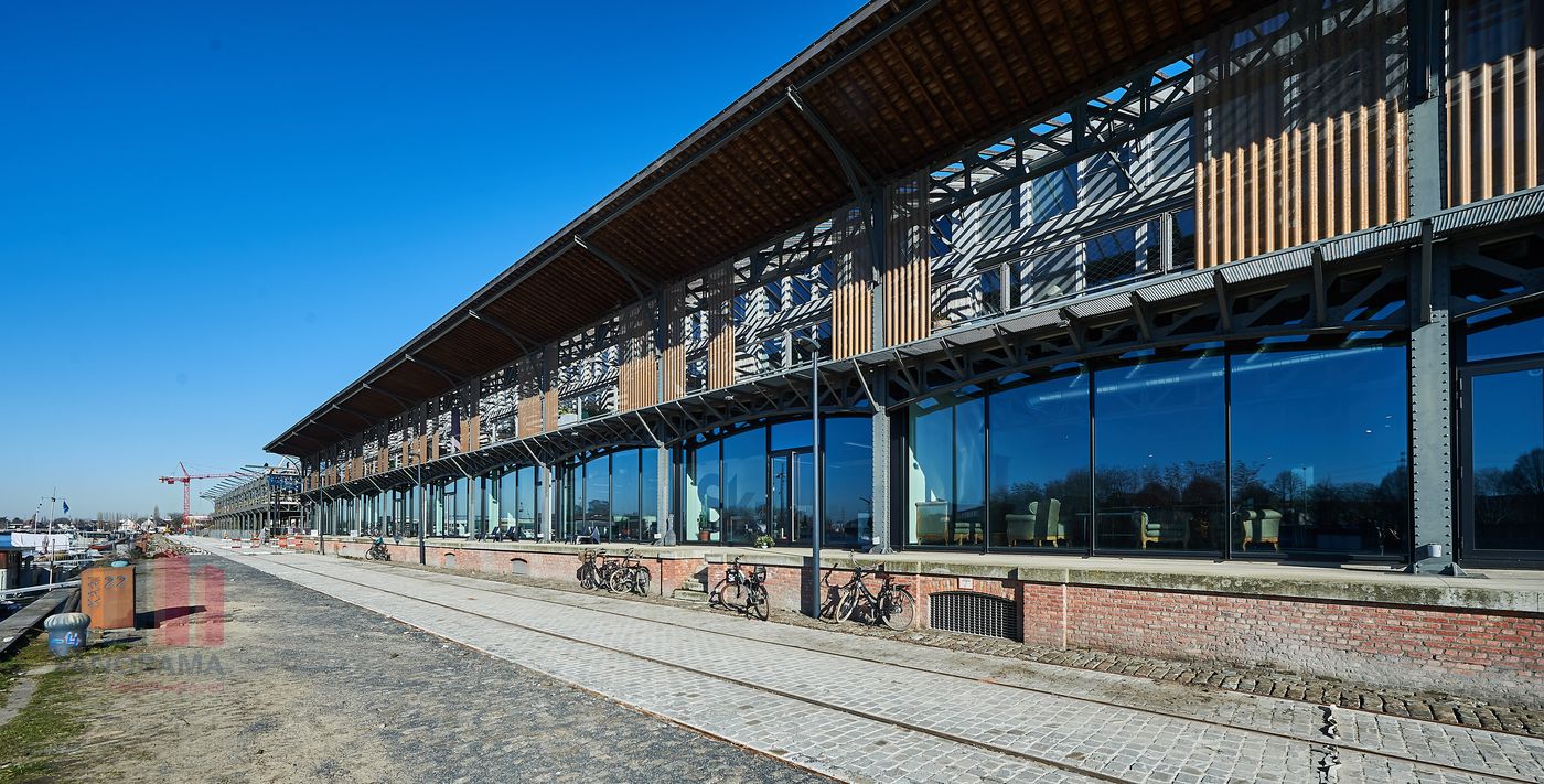 887 m² instapklare kantoorruimte in de voorhaven van Gent - photo 1