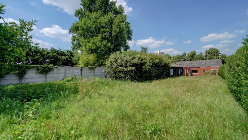 Projectgrond voor meergezinswoningen met af te breken gebouw - foto 4
