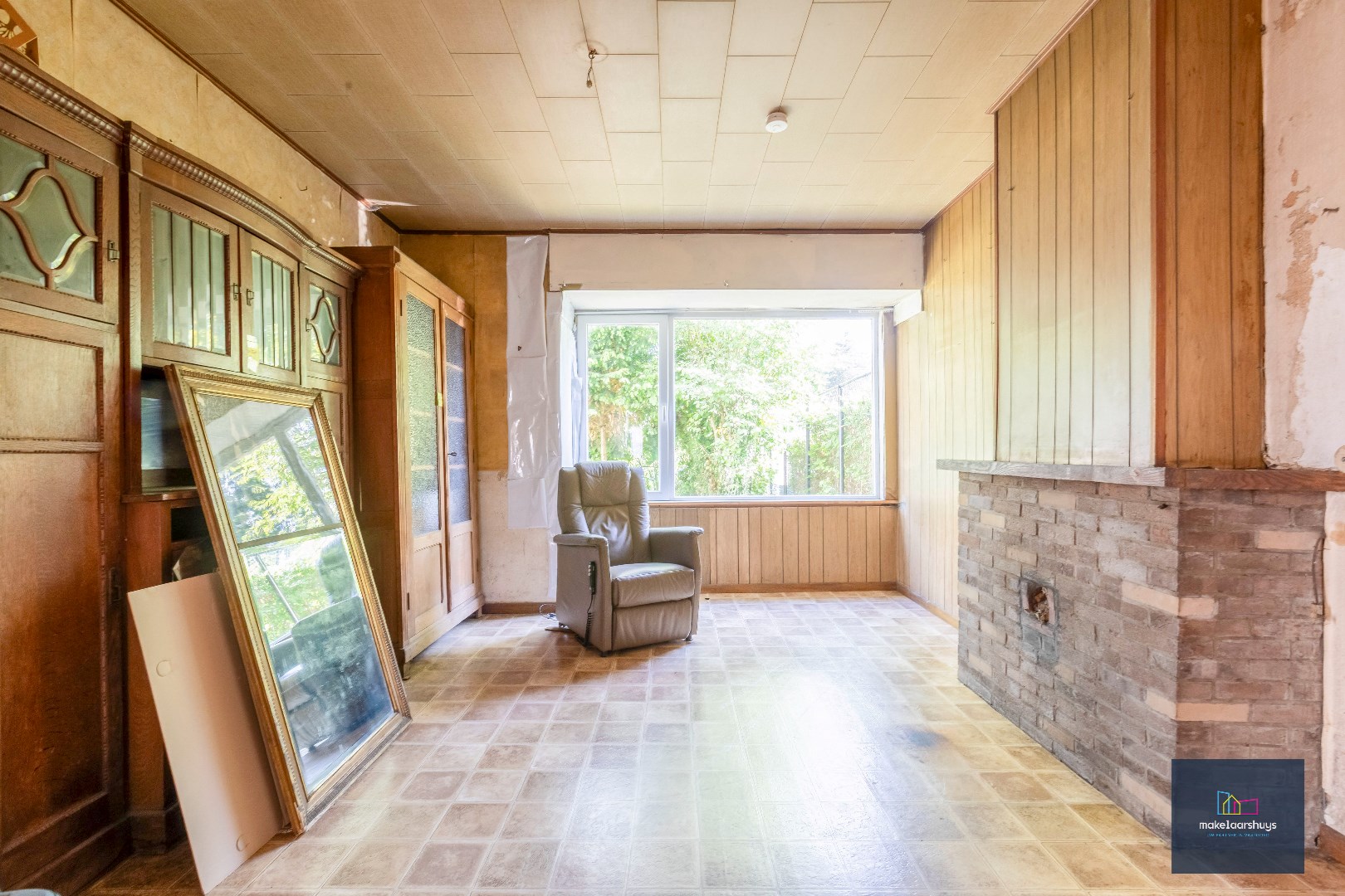 VERKOCHT !!! Residentieel gelegen  te renoveren halfopen bebouwing met tuin - foto 4