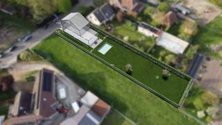 Ben je op zoek naar de ideale plek om je droomwoning te bouwen? Zoek niet verder! Wij bieden een unieke bouwgrond aan in het charmante Mariekerke, gelegen in een rustige straat met een sfeervolle omgeving. Deze bouwgrond heeft alles wat je nodig hebt om jouw droomproject te realiseren.<br /><br />Met een indrukwekkende straatbreedte van 15 meter en een ruime lengte van 67 meter, biedt dit perceel voldoende ruimte voor een ruime eengezinswoning met een prachtige tuin. De zuid-oost oriëntatie zorgt ervoor dat je de hele dag kunt genieten van natuurlijk licht, waardoor jouw toekomstige woning een warme en uitnodigende sfeer zal hebben.<br /><br />Wat dit perceel nog aantrekkelijker maakt, is de mogelijkheid om tot 17 meter diep te bouwen, waardoor je niet alleen een comfortabel huis kunt creëren, maar ook nog voldoende ruimte overhoudt voor een groene oase in je eigen achtertuin. Bovendien is er al een geboorde put aanwezig, wat een waardevolle toevoeging is voor wie waarde hecht aan duurzaamheid en zelfvoorziening.<br /><br />Of je nu droomt van een gezellige eengezinswoning voor jouw familie of ruimte nodig hebt voor een vrij beroep, deze bouwgrond biedt eindeloze mogelijkheden. Onze ervaren makelaars staan klaar om je te begeleiden bij elke stap van het proces en om al jouw vragen te beantwoorden.<br /><br />Grijp deze unieke kans en maak van Mariekerke jouw thuis! Neem vandaag nog contact op met onze makelaars om meer te weten te komen over dit bijzondere aanbod.<br />