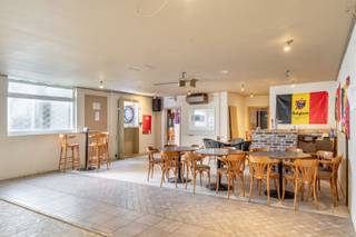 Midden in de gezellige dorpskern van Rutten is dit sfeervolle handelshuis gelegen op een perceel van 7a65ca.Momenteel wordt deze uitgebaat als een...