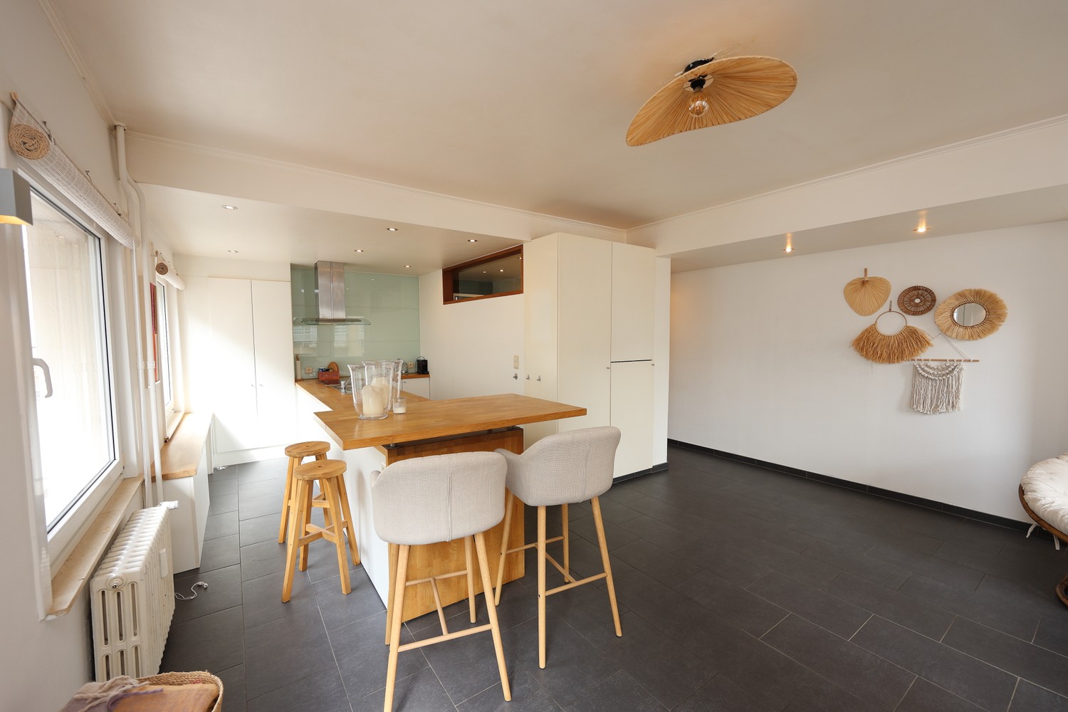 Volledig vernieuwd 1-slaapkamerappartement vlakbij de Zeedijk – ideaal pied-à-terre aan zee ! - foto 4