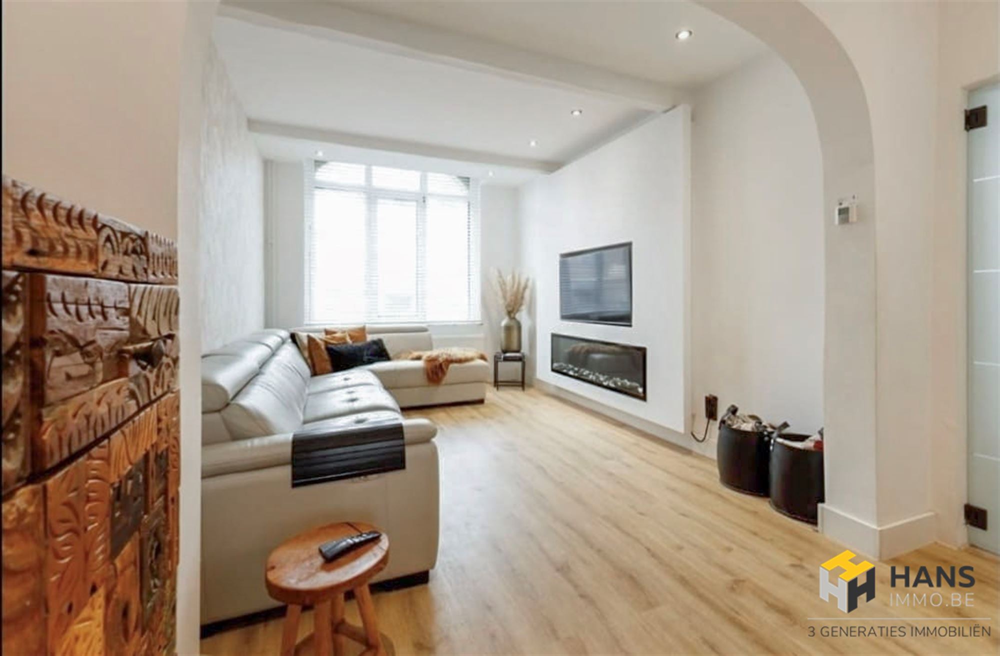 Instapklare woning (287 m²) met 3 slaapkamers, 2 badkamers en tuin (75 m²) in Deurne. - foto 3