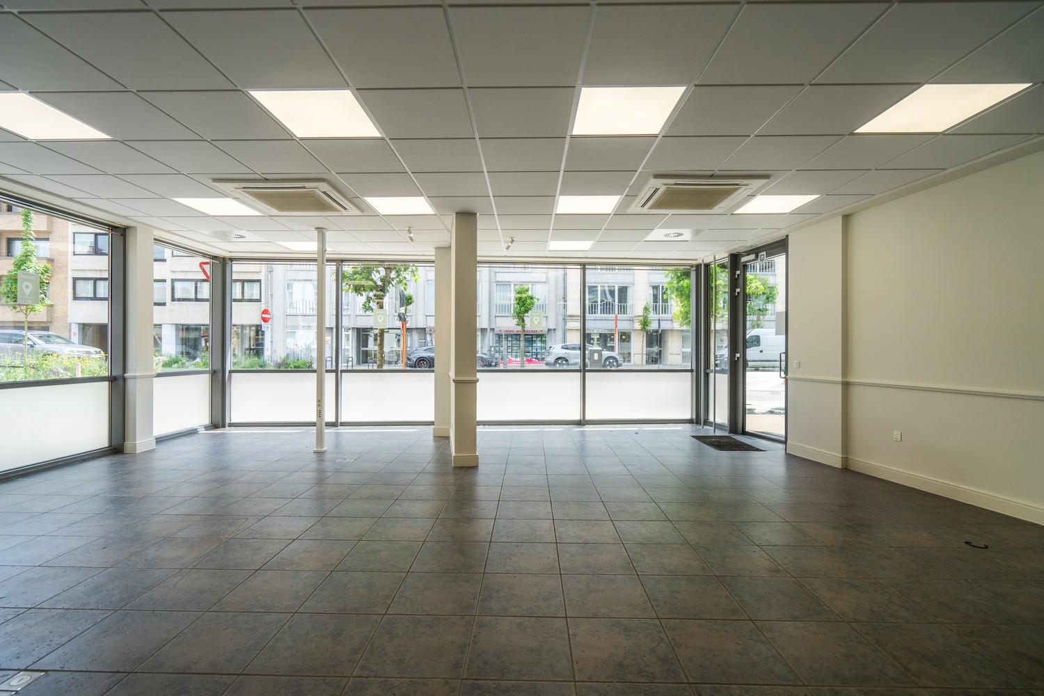 Commercial for sale in Kortrijk - photo 2