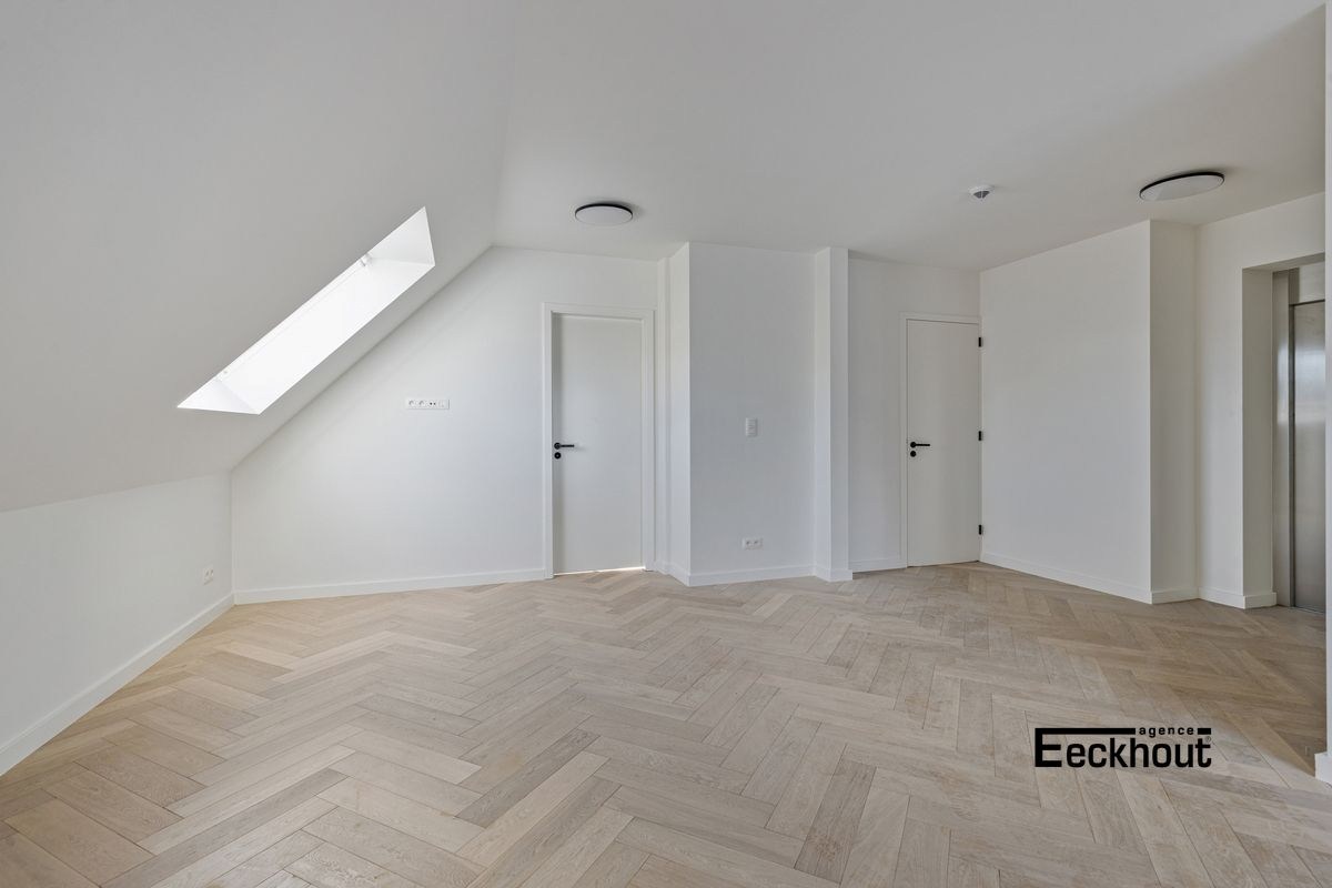 Sublieme penthouse in standingvolle residentie Derycker in hartje Oostende - foto 4