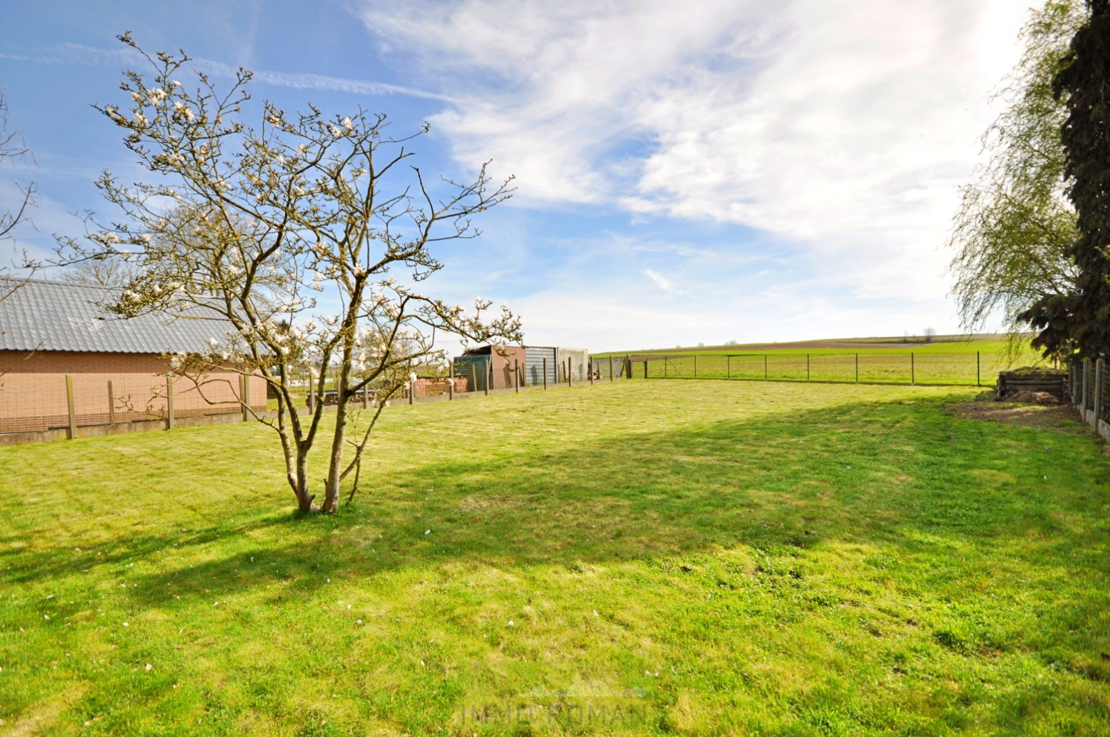 Open bebouwing met ruime tuin te Maarke-Kerkem! - foto 4