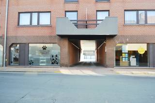 Garage à louer à Ardooie