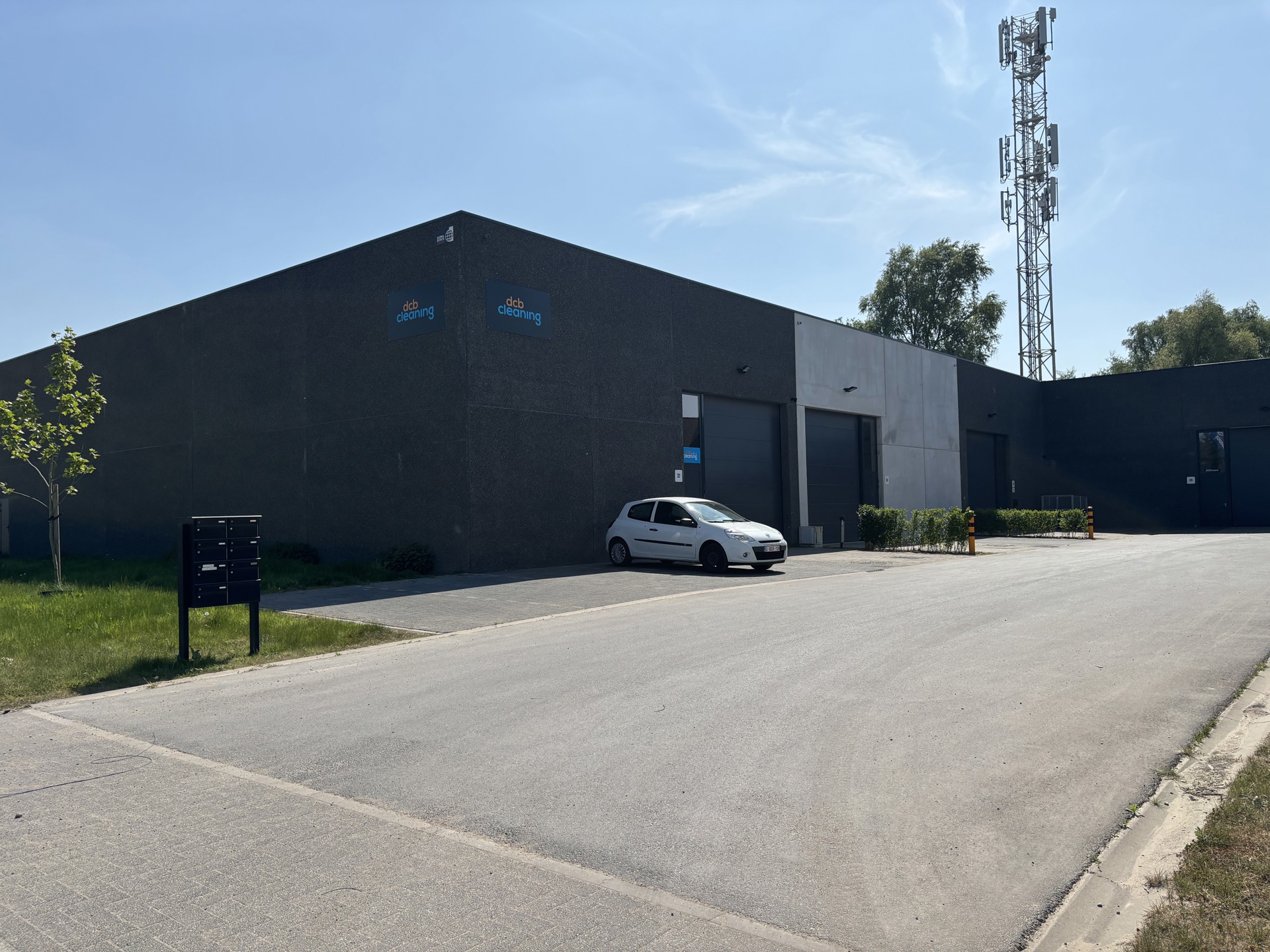 Instapklare KMO-unit te huur op toplocatie in Oostkamp - foto 4