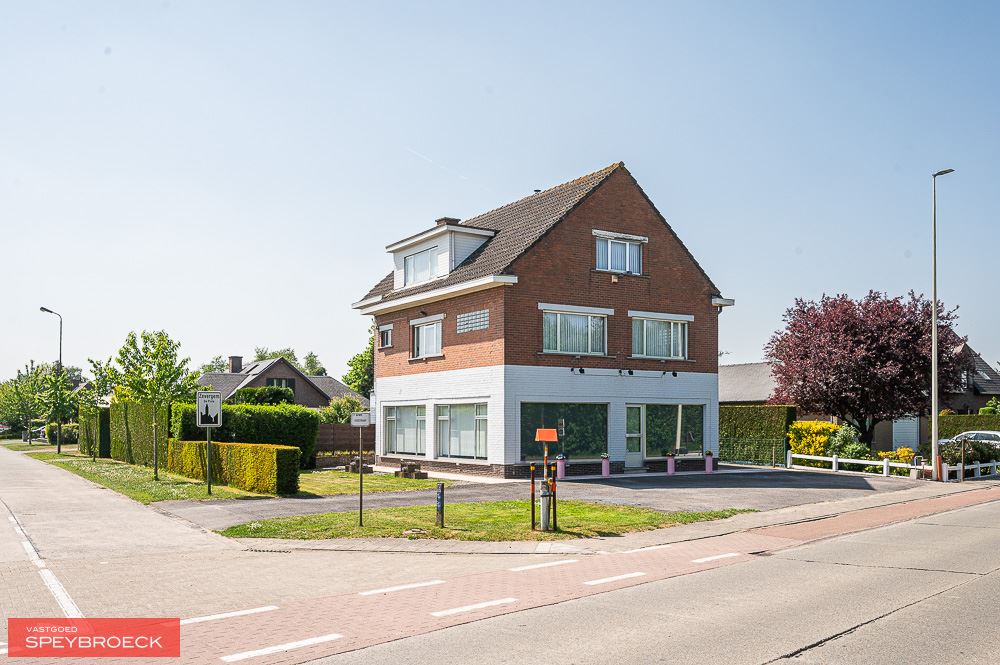 Commercial for sale in De Pinte with 4 bedrooms - photo 1
