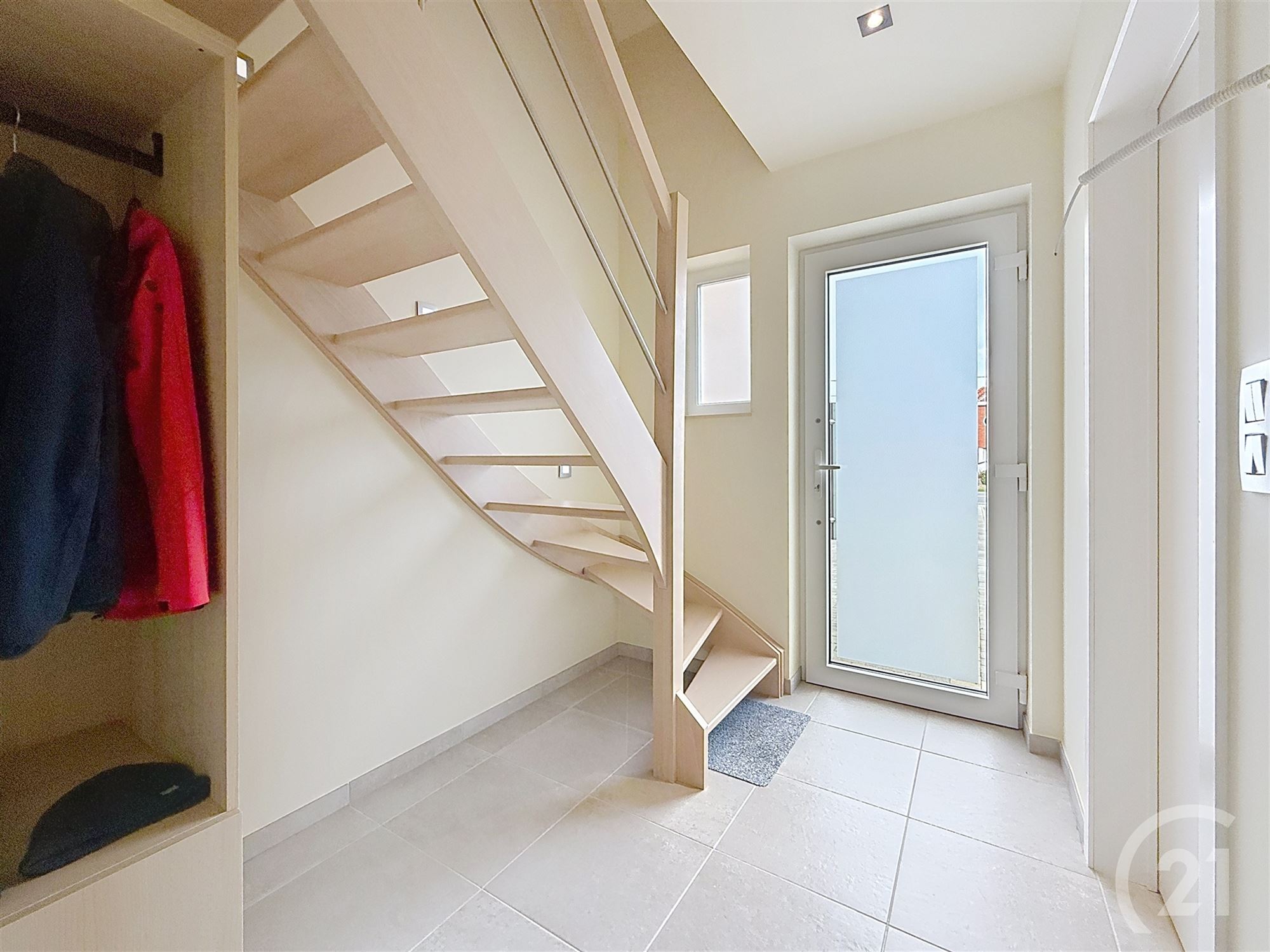 Aangename recente woning met 3 slaapkamers! - foto 3