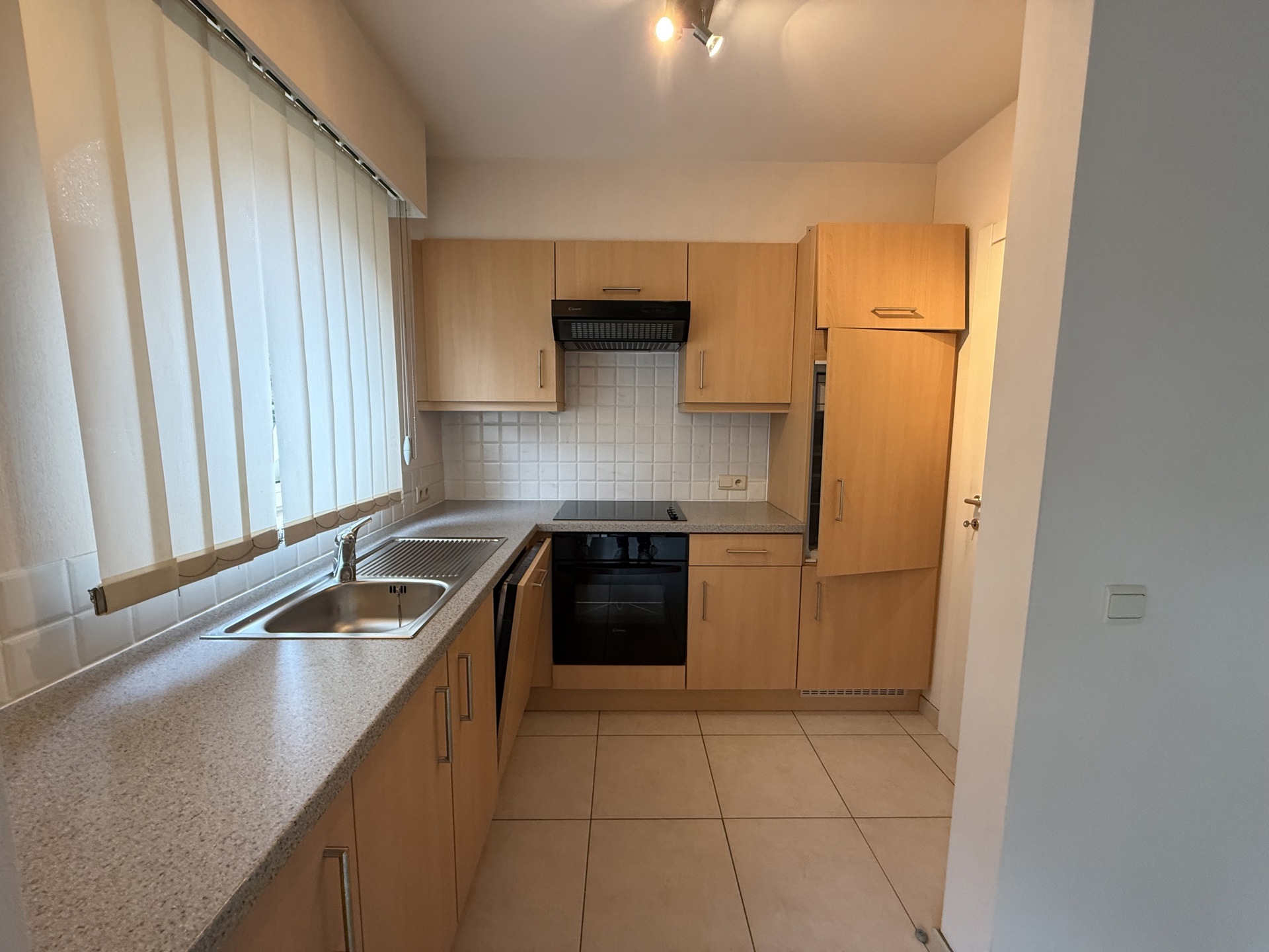 ERONDEGEM - Gelijkvloers appartement met ruim terras én garage. - foto 4