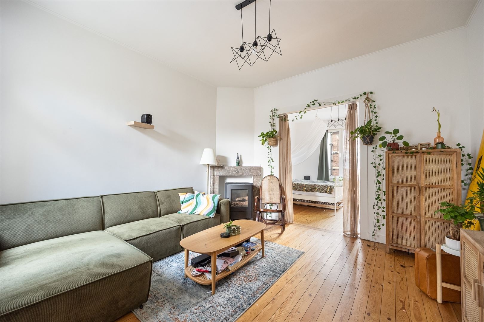Gerenoveerd en energiezuinig appartement - foto 4