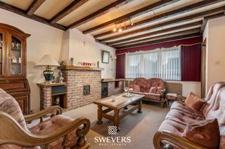 Voor meer info en foto’s, surf naar www.swevers.be – Dit appartement in Koersel biedt 94 m² bewoonbare oppervlakte verdeeld over twee verdiepingen...