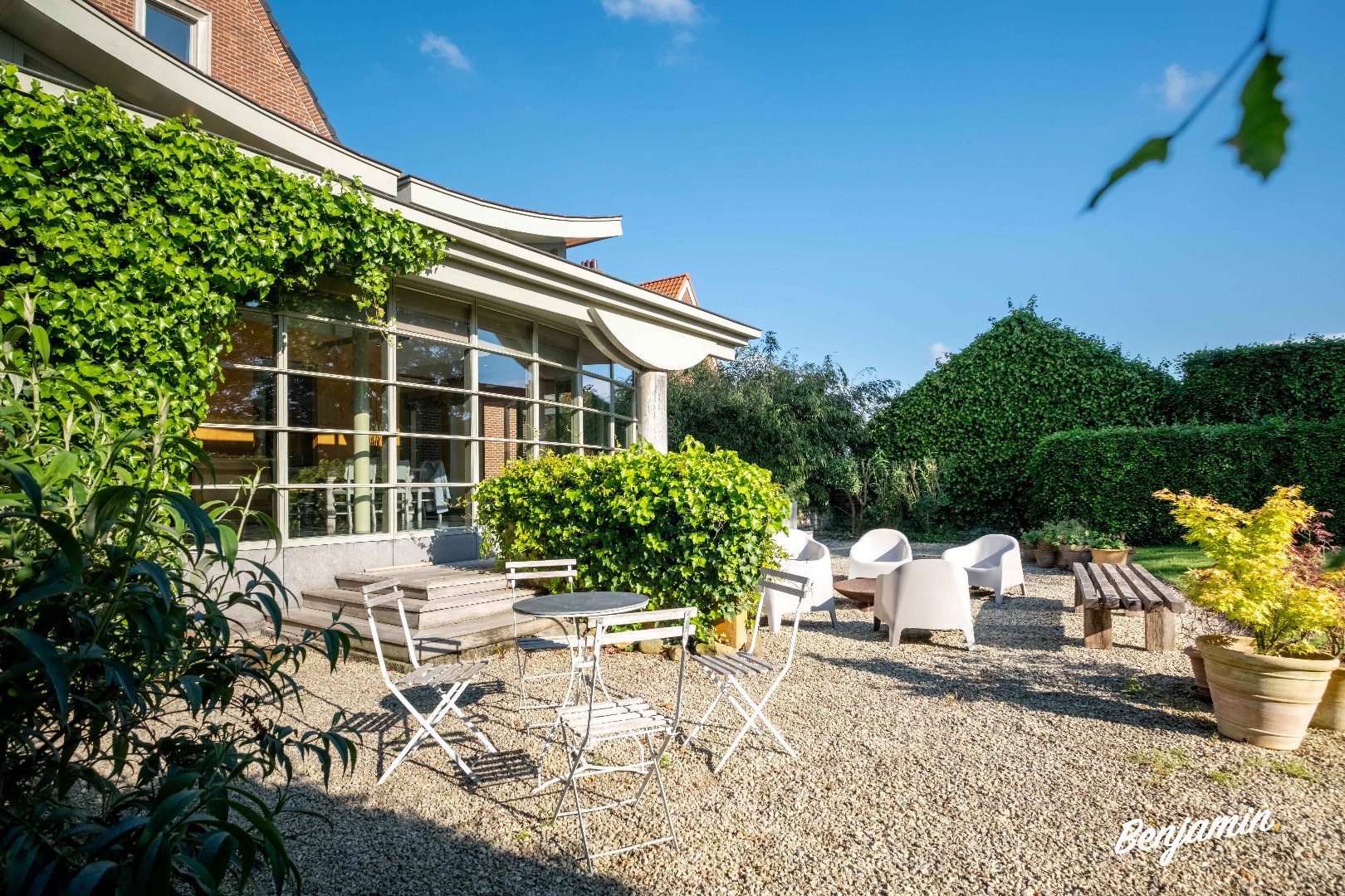 Maison avec espace de bureau séparé, jardin ensoleillé, garage et abri de voiture à Houthulst. - photo 3