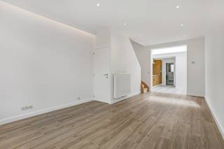 Deze volledig gerenoveerde woning is gelegen in het hartje van het gezellige polderdorp Zandvliet. Alle noodzakelijke voorzieningen zoals...