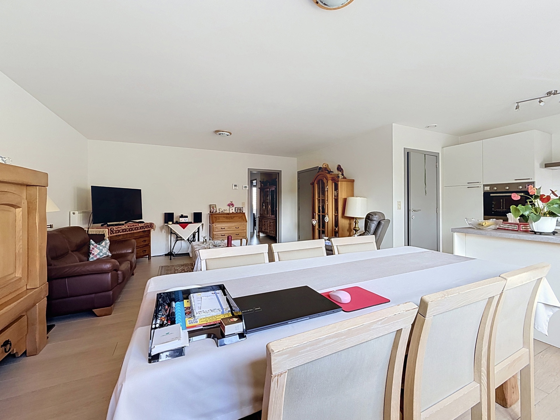 Apartment for sale in Sint-Job-In-'T-Goor with 2 bedrooms - photo 4