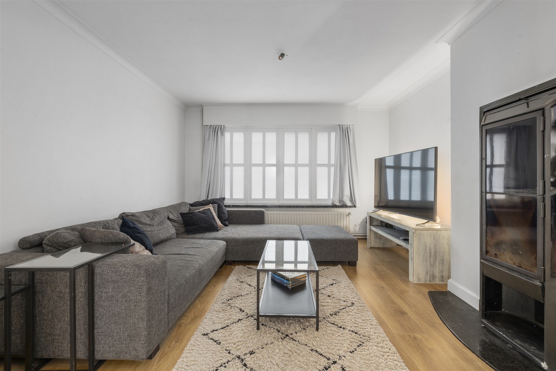 Karaktervolle woning met 5 slaapkamers en loods te Wetteren - foto 5