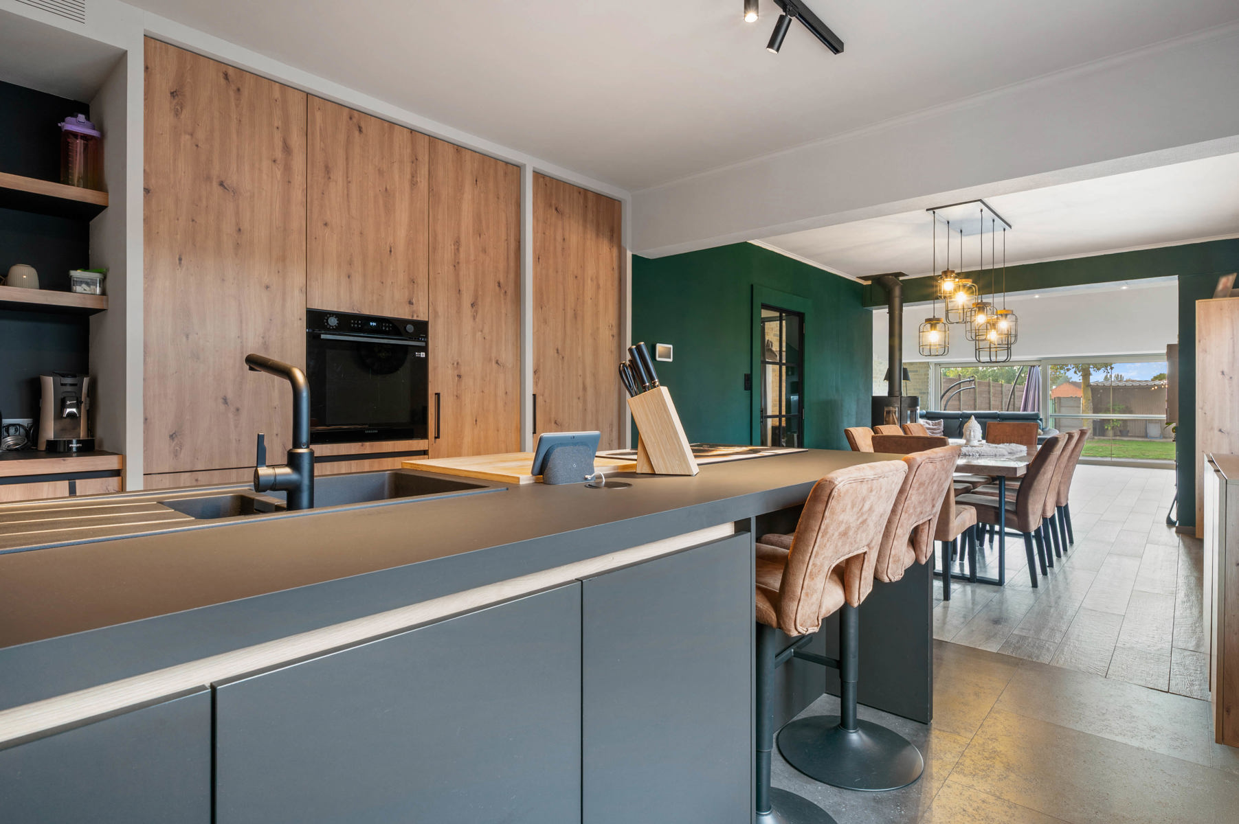 Gezinswoning met garage, ruime oprit en tuin te Denderbelle - foto 4
