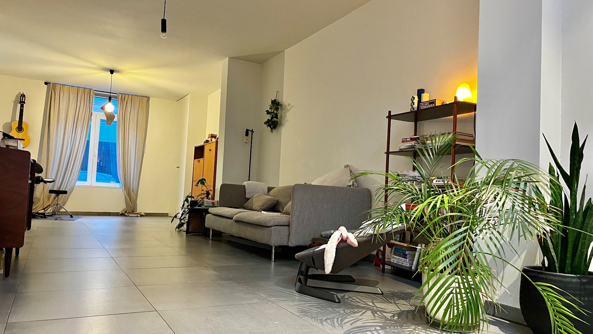 Welkom in deze ruime, vernieuwde BEN-woning met mogelijk 4 ruime slaapkamers, uitweg en zonnepanelen! - foto 3