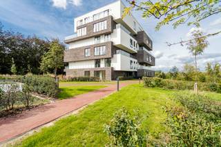 Blanc de Lys is een kleinschalige residentie dat bestaat uit 12 appartementen. Het gelijkvloers appartement heeft volgende indeling: - inkomhal...