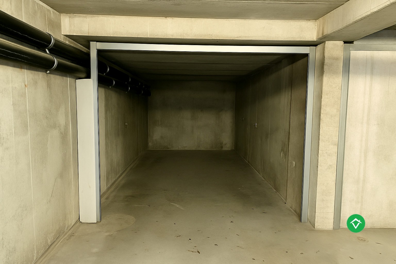 Ondergrondse garage (18,75m²) in centrum Gistel te koop - foto 2