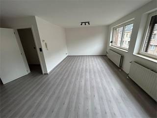 Appartement met 2 slaapkamers en autostaanplaats te huur in Tessenderlo centrumIn het bruisende centrum van Tessenderlo, op Kolmen, treffen we dit...