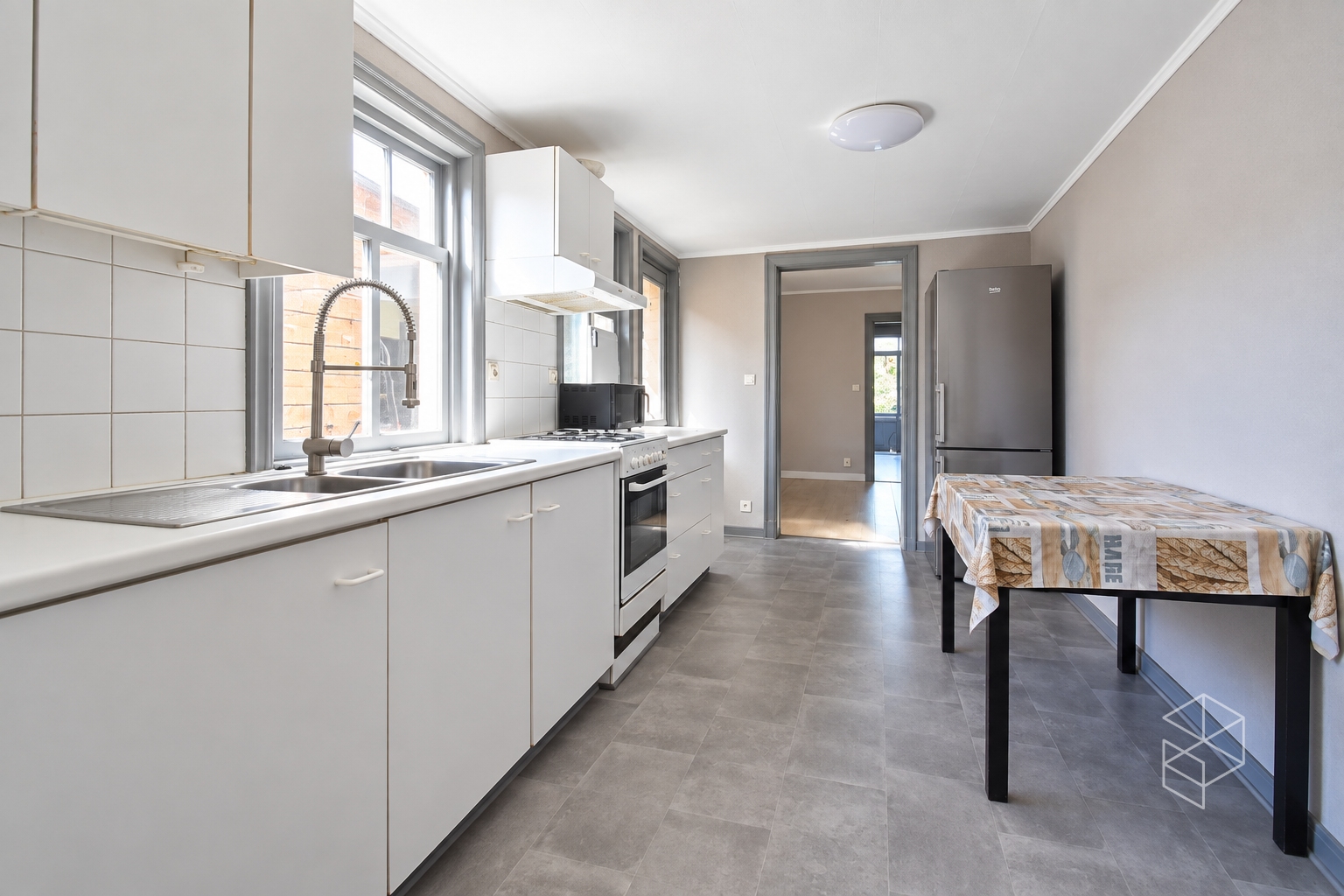 BEZOEKMOMENT ZATERDAG 26/09 VAN 16U TOT 18U | Ruime woning met 4 SLPKS en grote tuin - foto 5