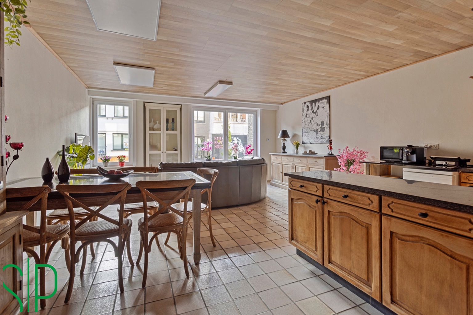 Appartement met 2 slaapkamers en terras in hartje Geel.  - foto 3