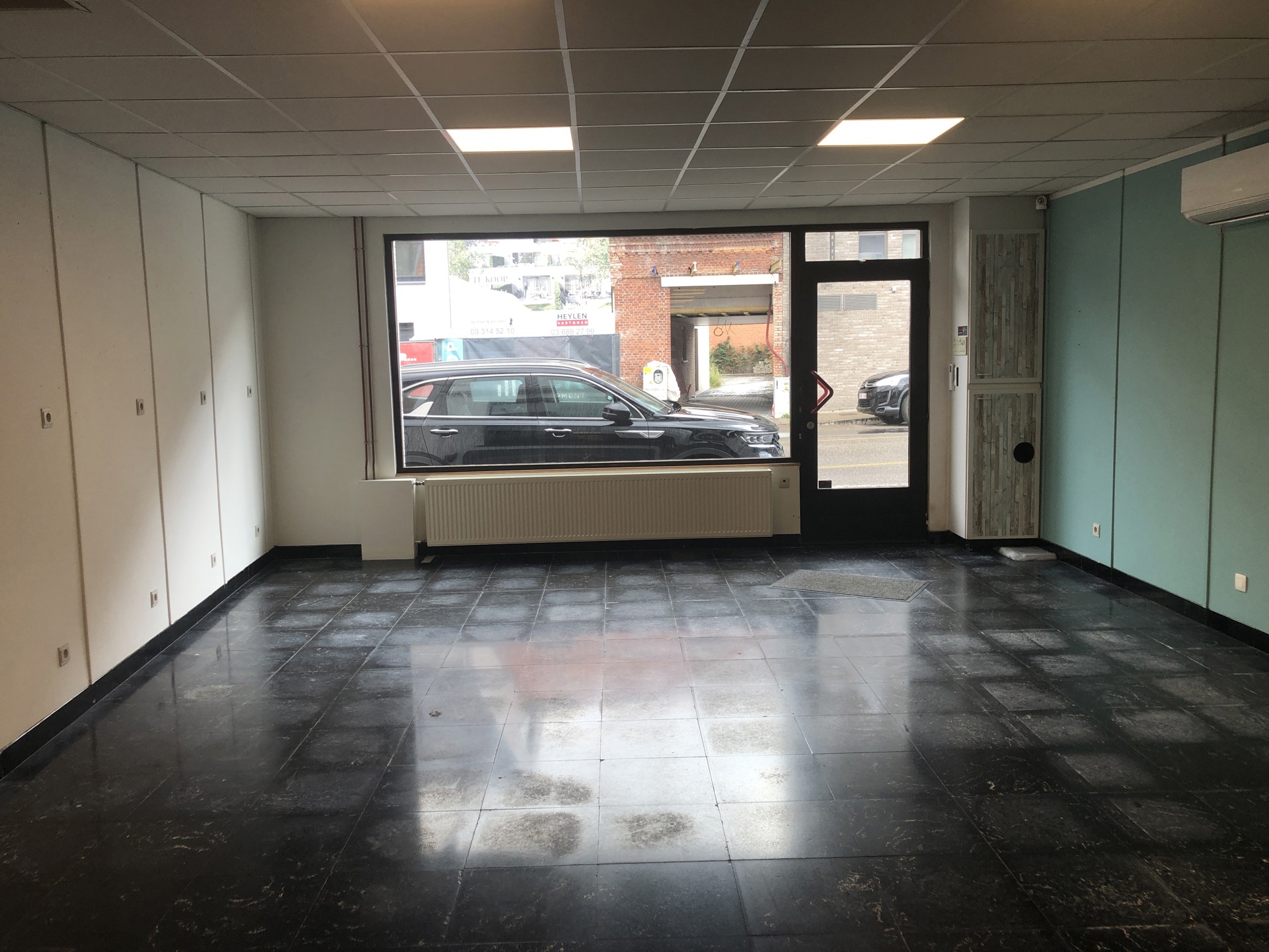 Commercial for rent in Hoogstraten - photo 2