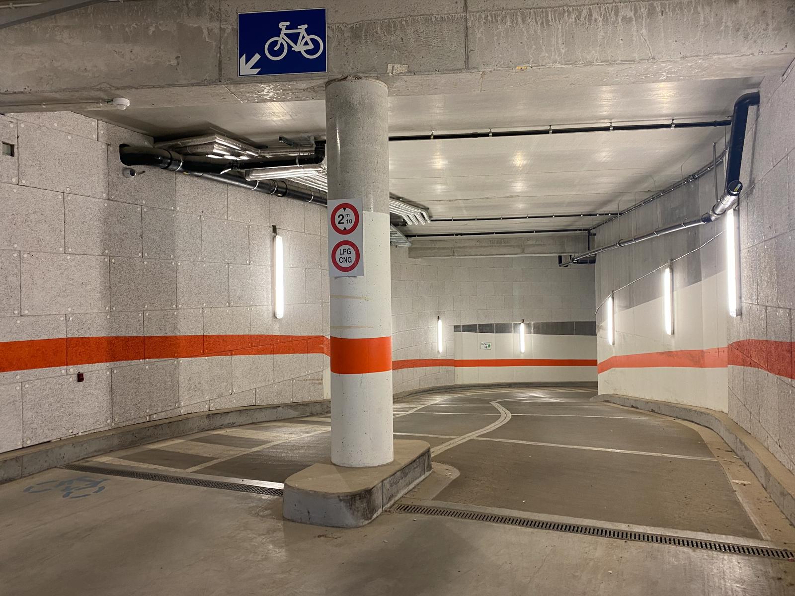 Indoor autostaandplaats - foto 4