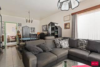 ENKEL TE KOOP ALS INVESTERING! De eigenaar van dit appartement blijft er na de verkoop in wonen. U mag dus veronderstellen dat u verzekerd wordt...