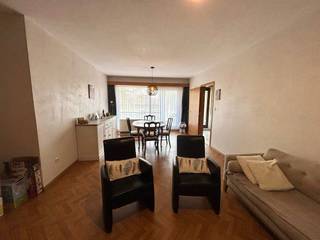 Are you looking for a new home in a prime location? This well-maintained building in Hasselt offers the perfect combination of peace and...