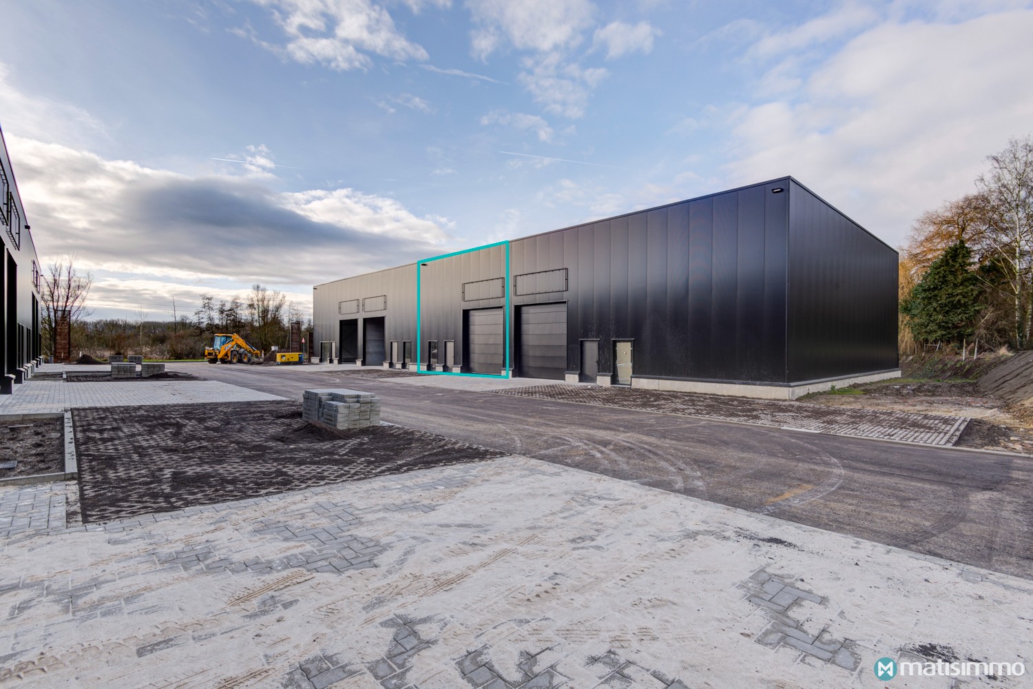 Commercial for rent in Tongeren-Borgloon - photo 1