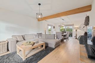 Te koop: Energiezuinige gezinswoning met grote zuidgerichte tuin in LochristiIn het charmante en gegeerde Lochristi vindt u deze mooie woning...