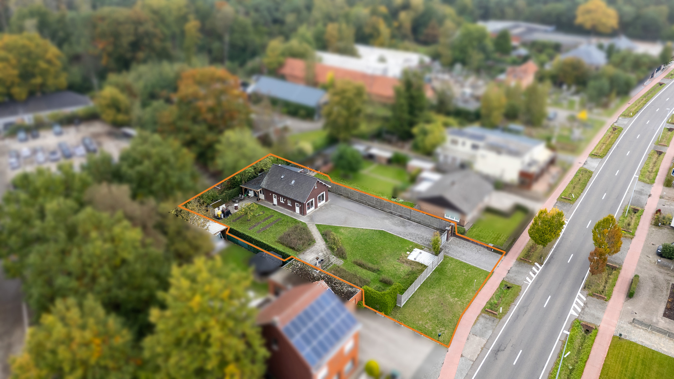 OB van 11 are incl. garage omgebouwd naar woning ! - foto 4