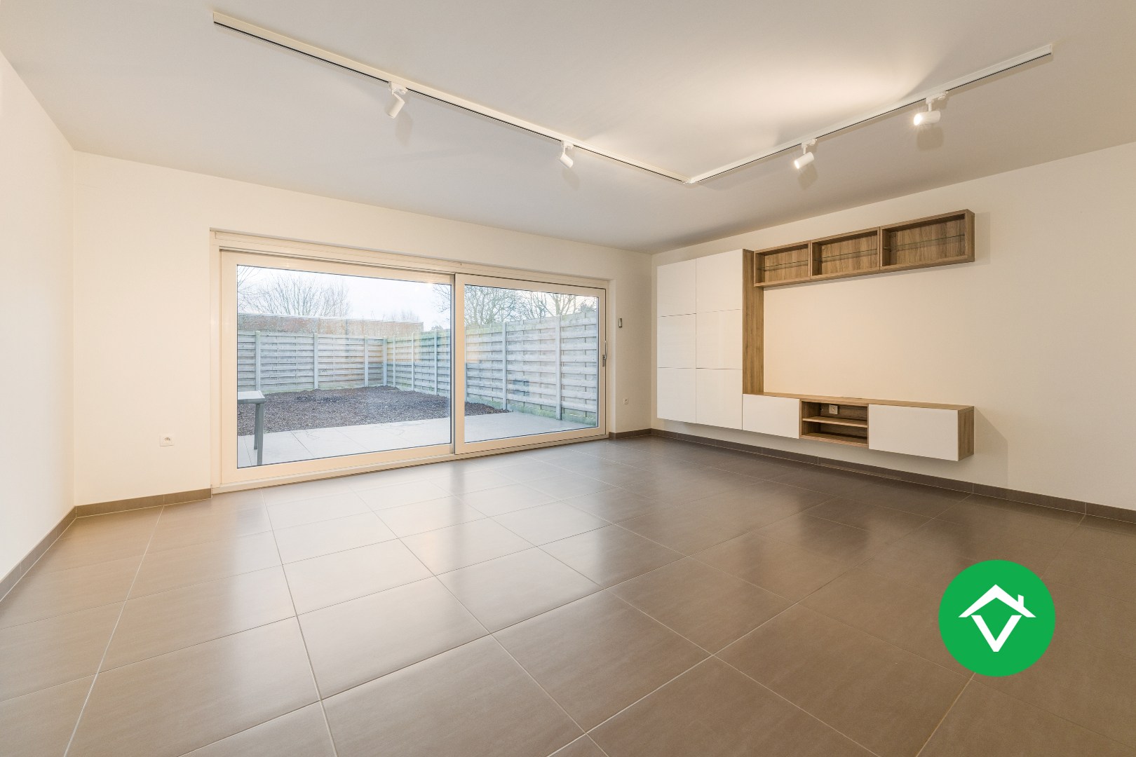 Instapklare energiezuinige woning (2018) met garage en tuin in Zevekote - foto 5