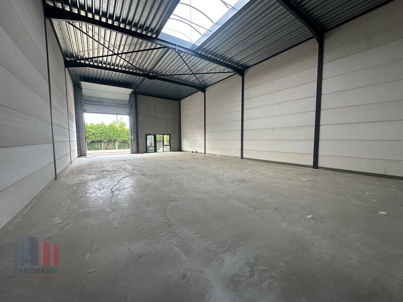 236 m² nieuwbouw KMO-unit langs Meensesteenweg - photo 1