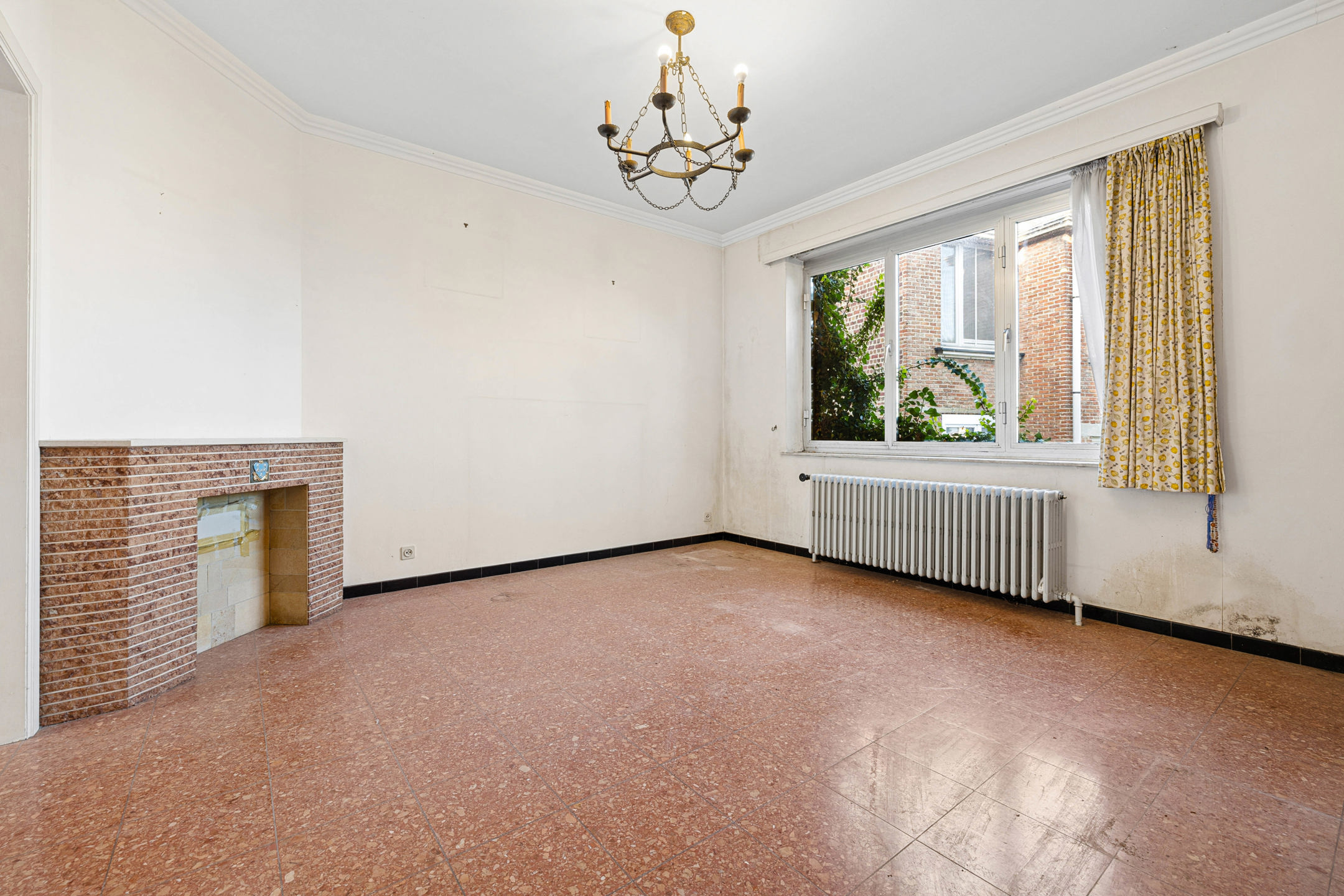 Huis met “mooie verdieping”: 2 slaapkamers + studeerkamer - foto 5